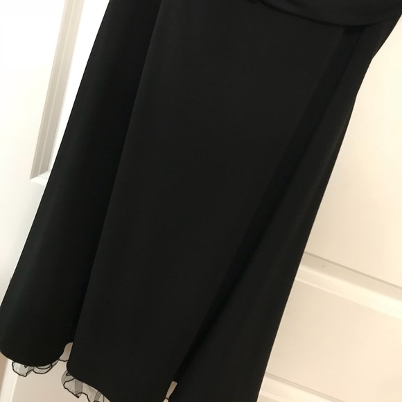 Semi formal black dress size 10 - Picture 8 of 8